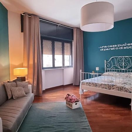Via Battisti 109 Apartment Caserta Bagian luar foto