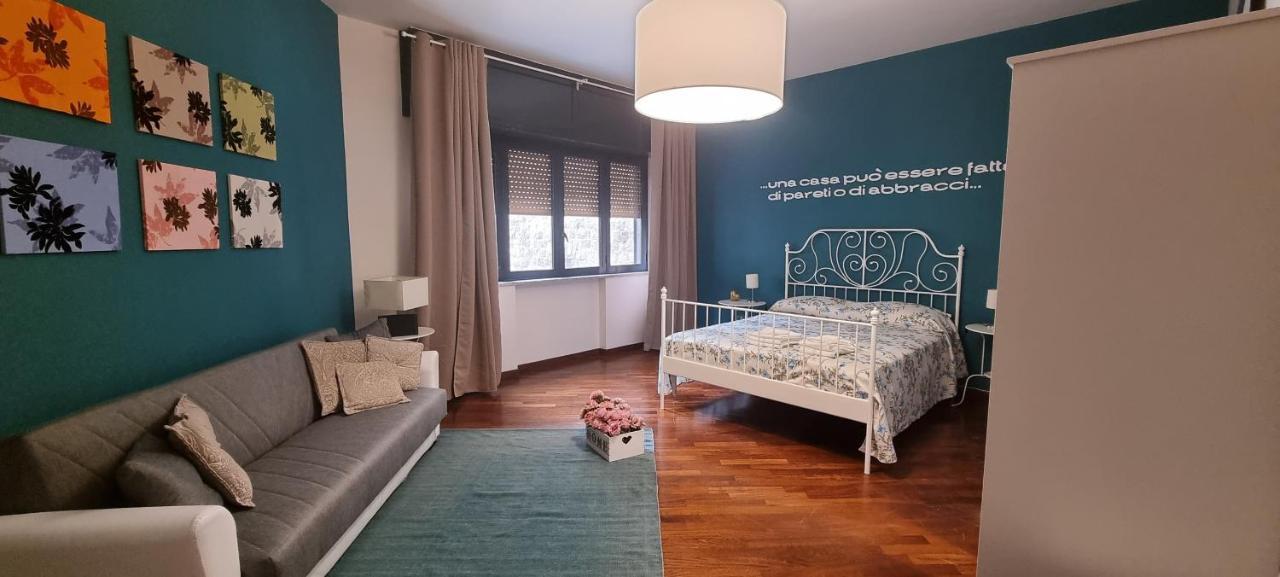 Via Battisti 109 Apartment Caserta Bagian luar foto